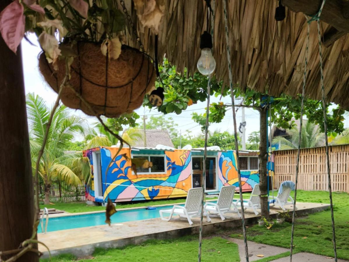 Green Belly Surf Hostel El Paredón Buena Vista 外观 照片