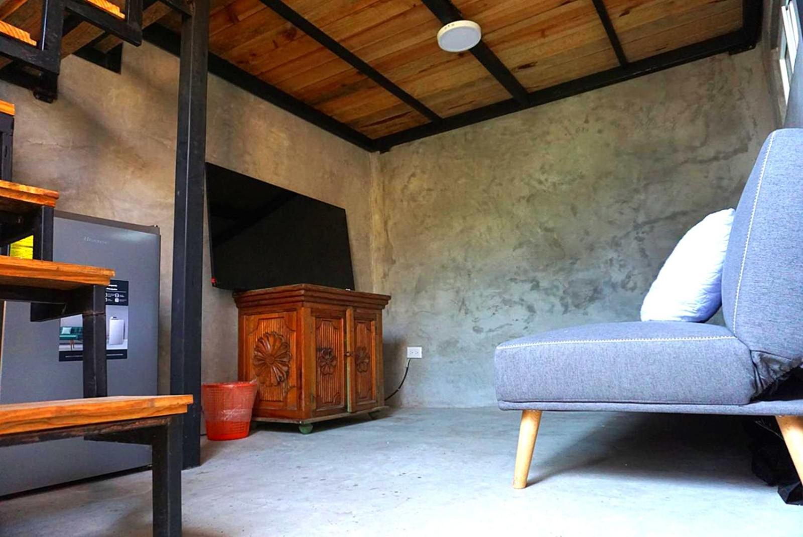 Green Belly Surf Hostel El Paredón Buena Vista 外观 照片